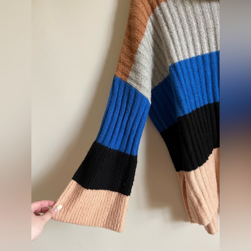 Altar’d State Woman’s Color Block Acrylic Blend Knit Oversized Sweater Size M - Picture 2 of 13